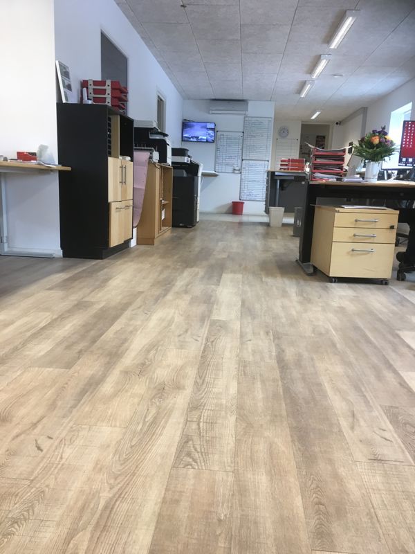 Kontor med Wicanders Hydrocork Sawn Bisque Oak