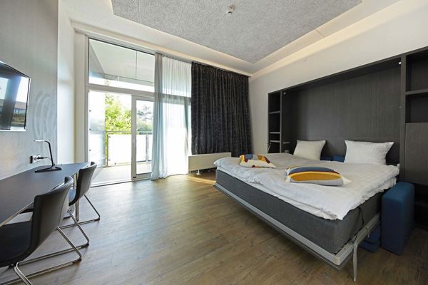 Hotelværelse med Wicanders Hydrocork Arcadian Rye Pine