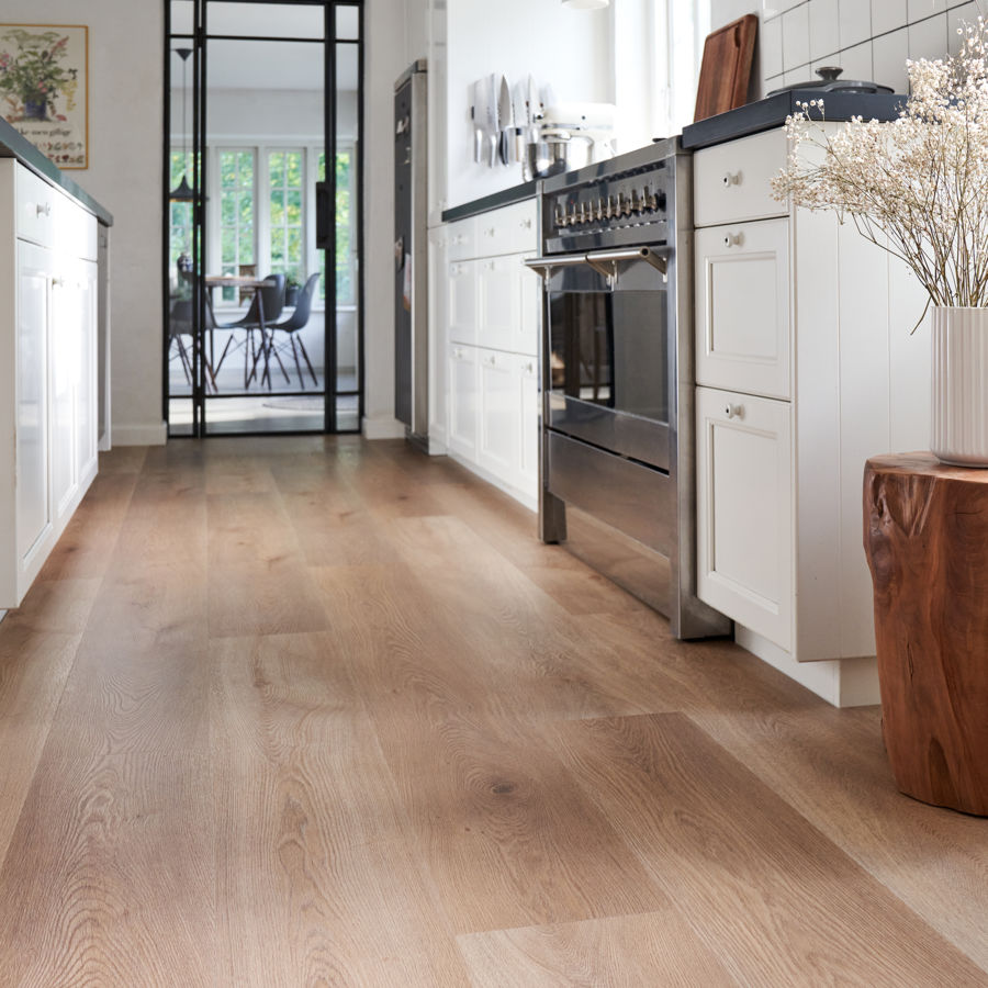 Køkken med Novego Vinylgulv Dakota Oak