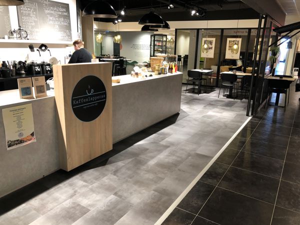 Kaffebar med Novego Flise Antracit